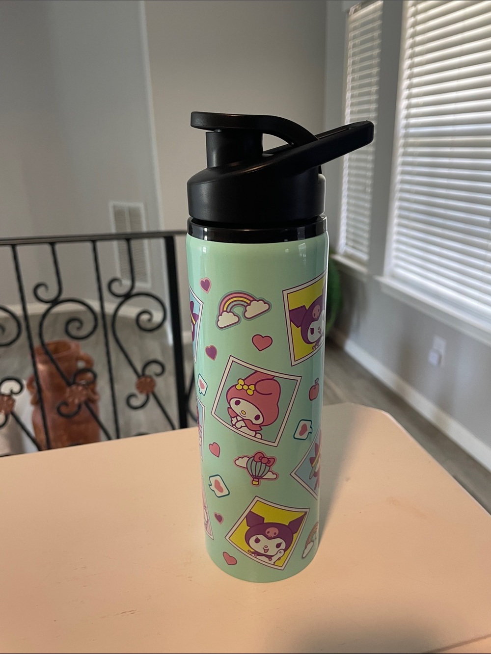 Hello Kitty Ceramic Salt & Pepper Shaker Set with Mint Character Water Bottle - Picture 7 of 10